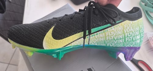 Customer photo review of Nike Vapor 16 x Vinicius Junior - Noir/Orange/Vert