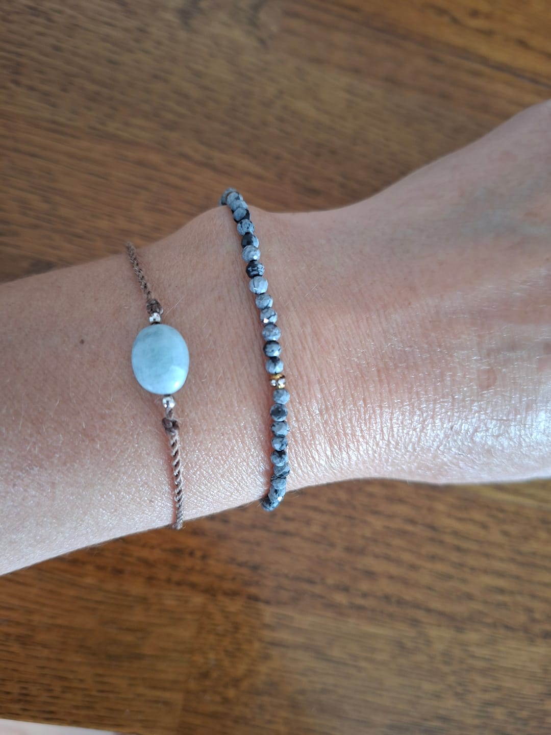 Customer photo review of Obsidian Armband - Schneeflocken Obsidian
