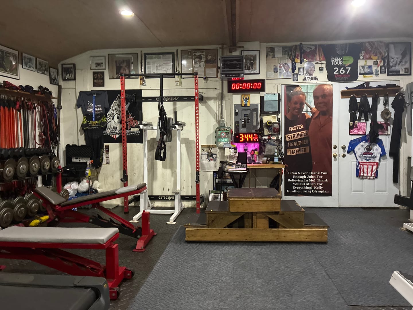 Customer photo review of FOLDGYM™ Wall Mounted Folding Squat Rack