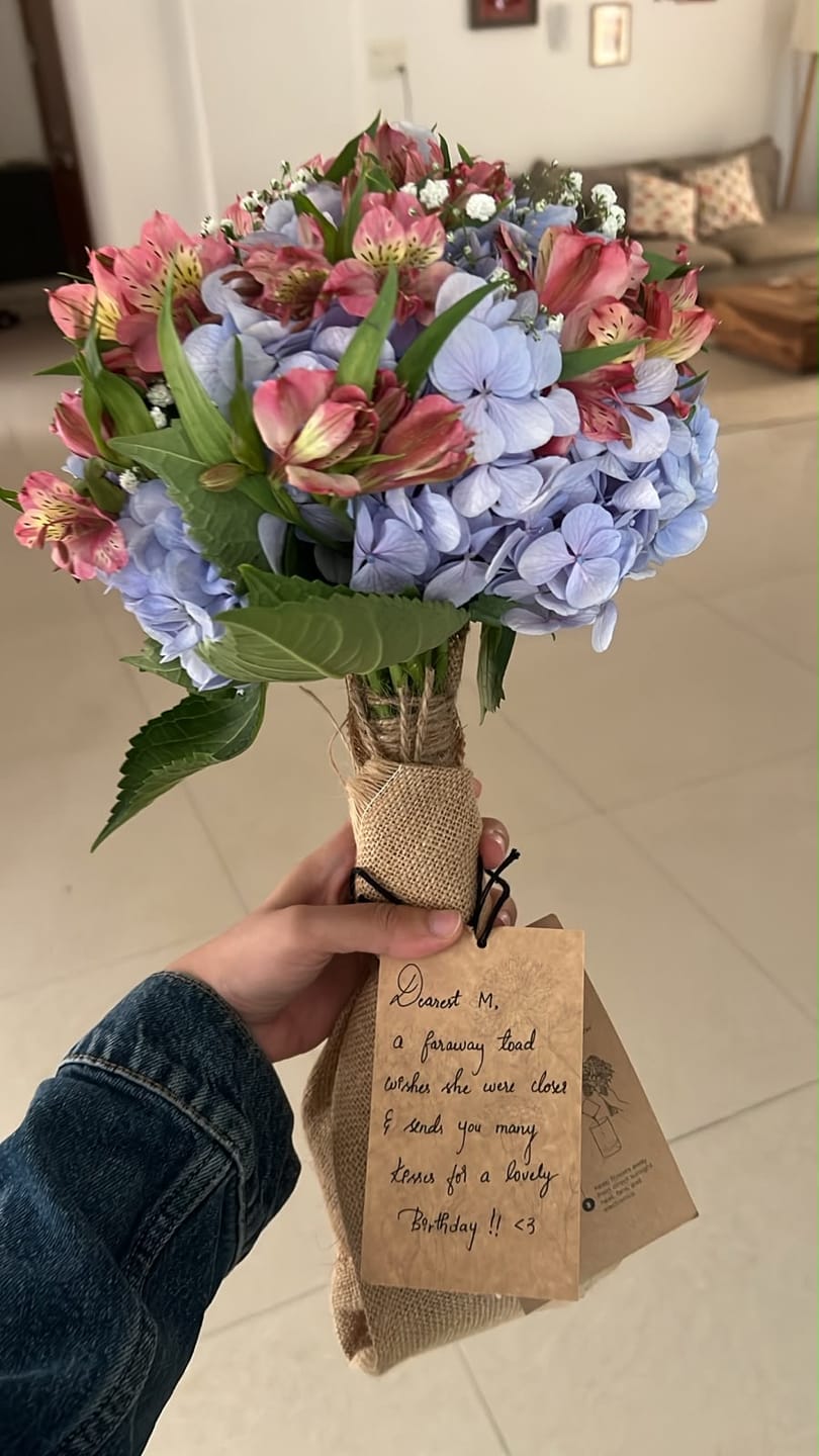 Customer photo review of Blue Floraison