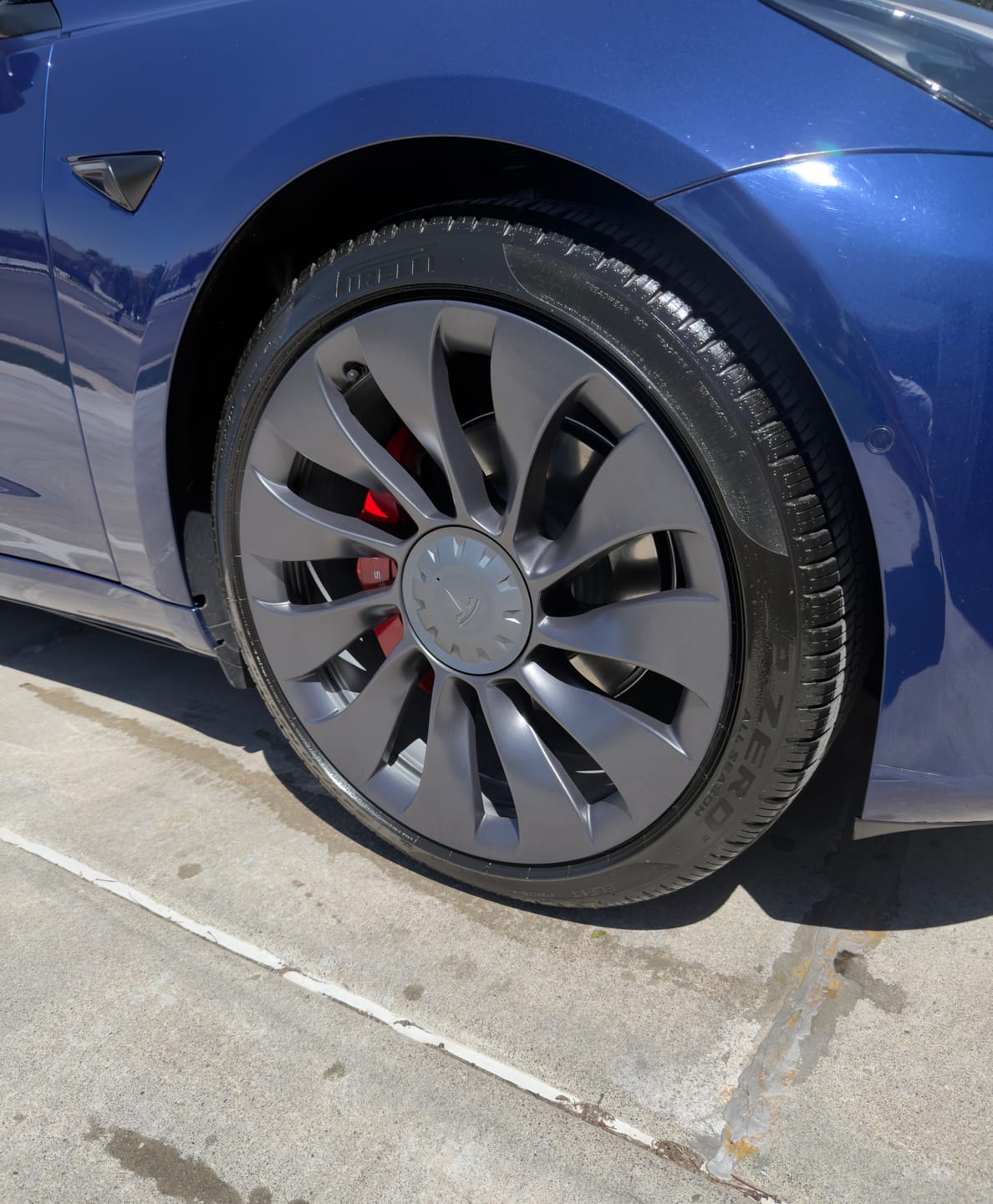 Customer photo review of Decked Out Tire Dressing - 16 oz.