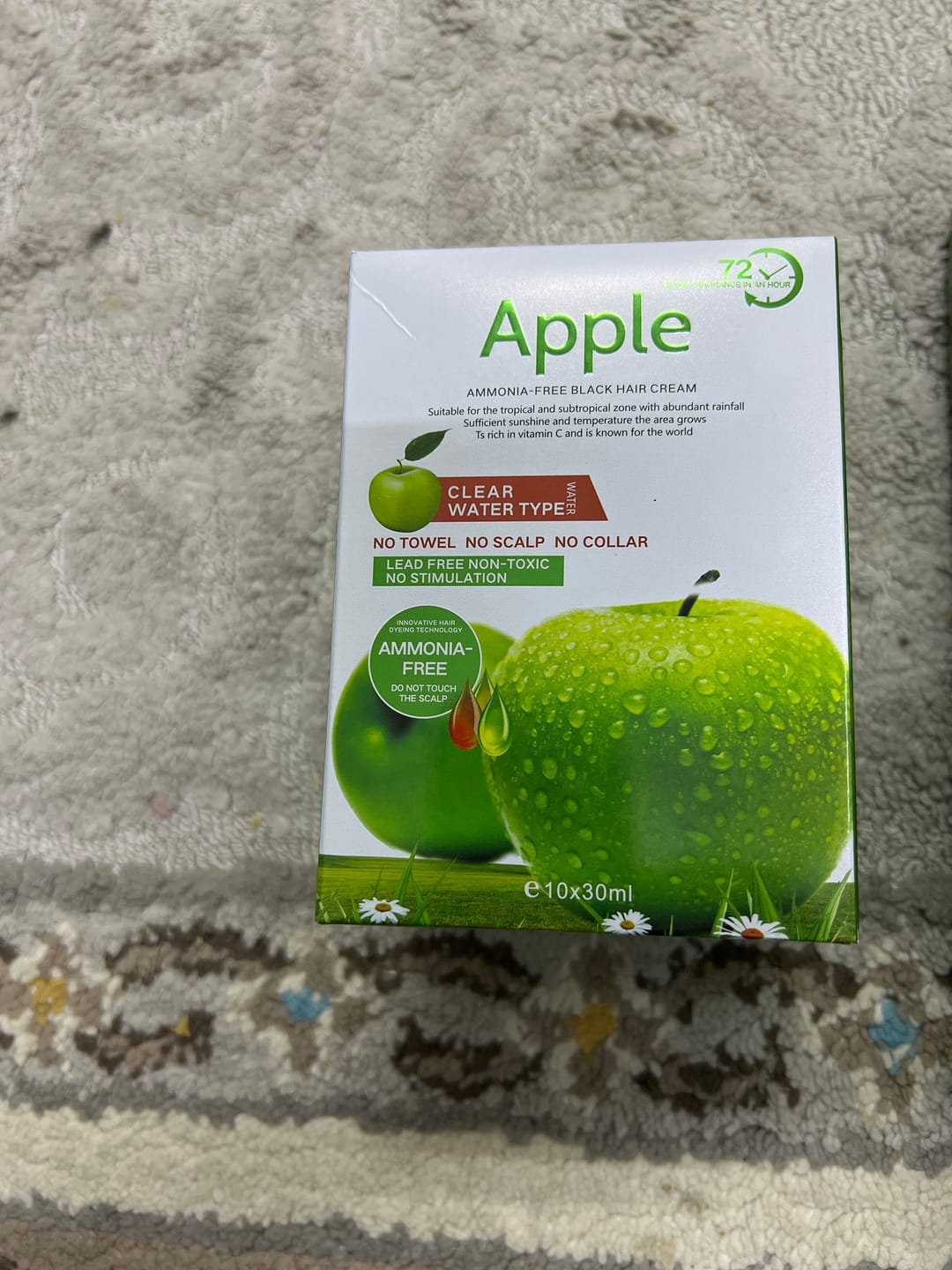 Customer photo review of كريم الشعر الأسود - صبغة شعر سوداء طبيعية برائحة التفاح من آبل - 10 أكياس