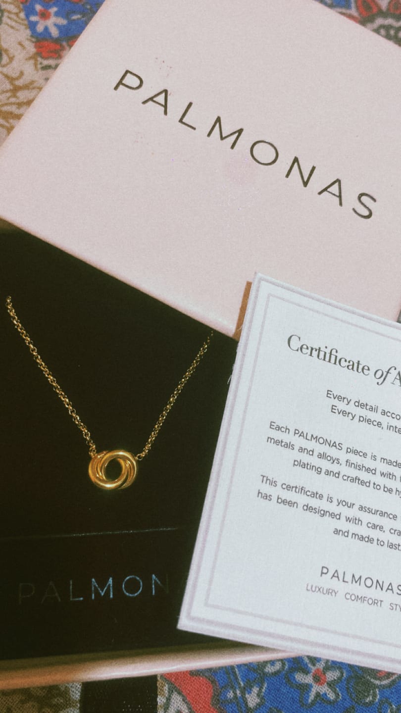 Customer photo review of InterLock Gold Chain Necklace