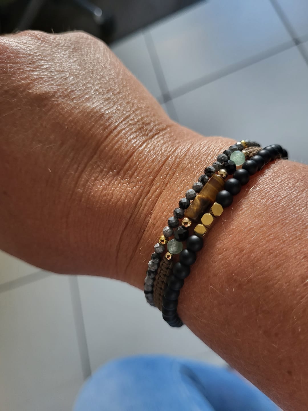 Customer photo review of Obsidian Armband - Schneeflocken Obsidian