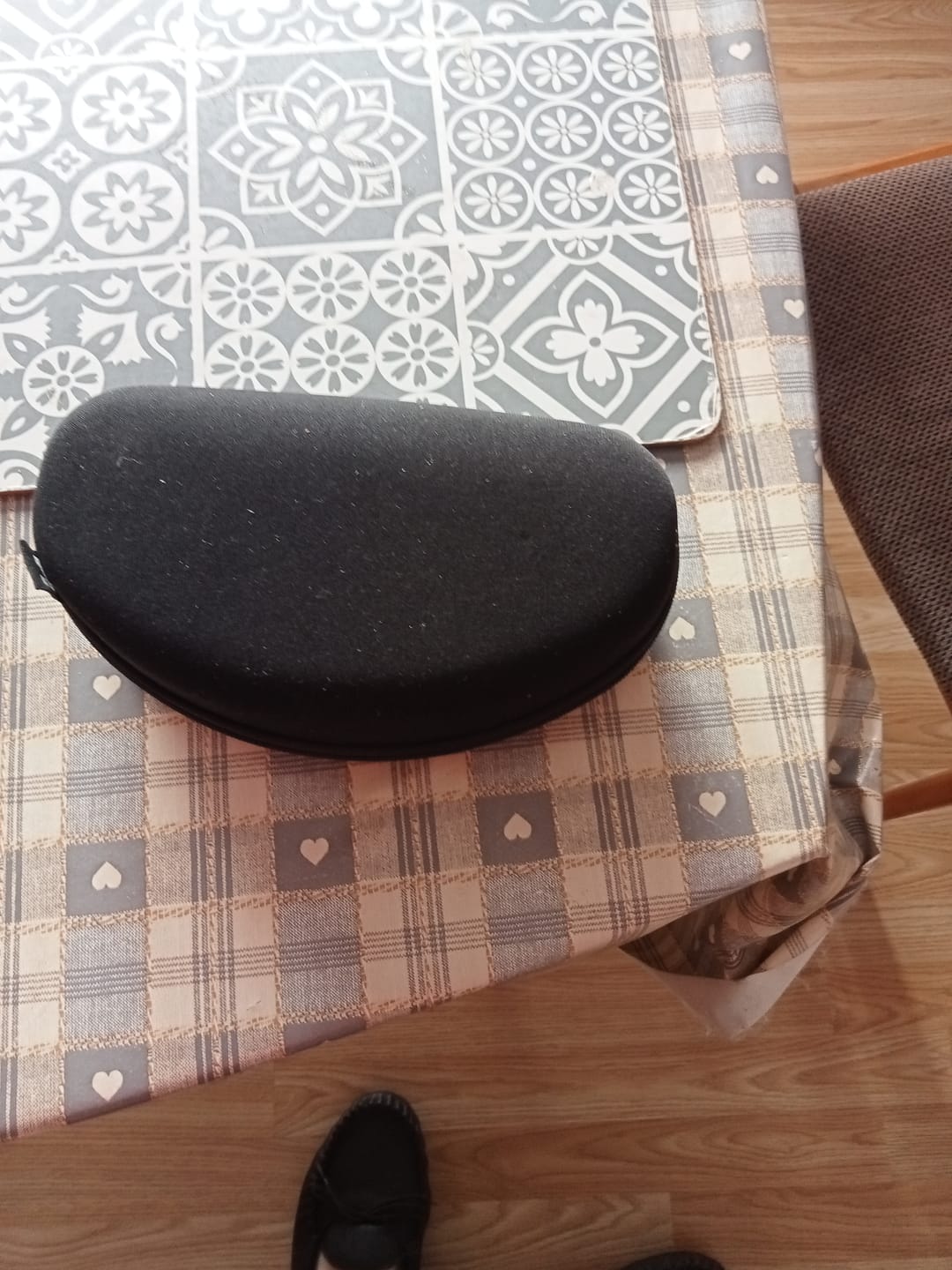 Customer photo review of Hyspecs Eyewear | Hardshell Glasses case