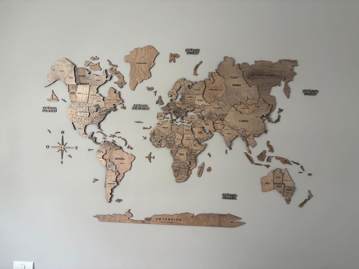 Customer photo review of 3D Wooden World Map Terra