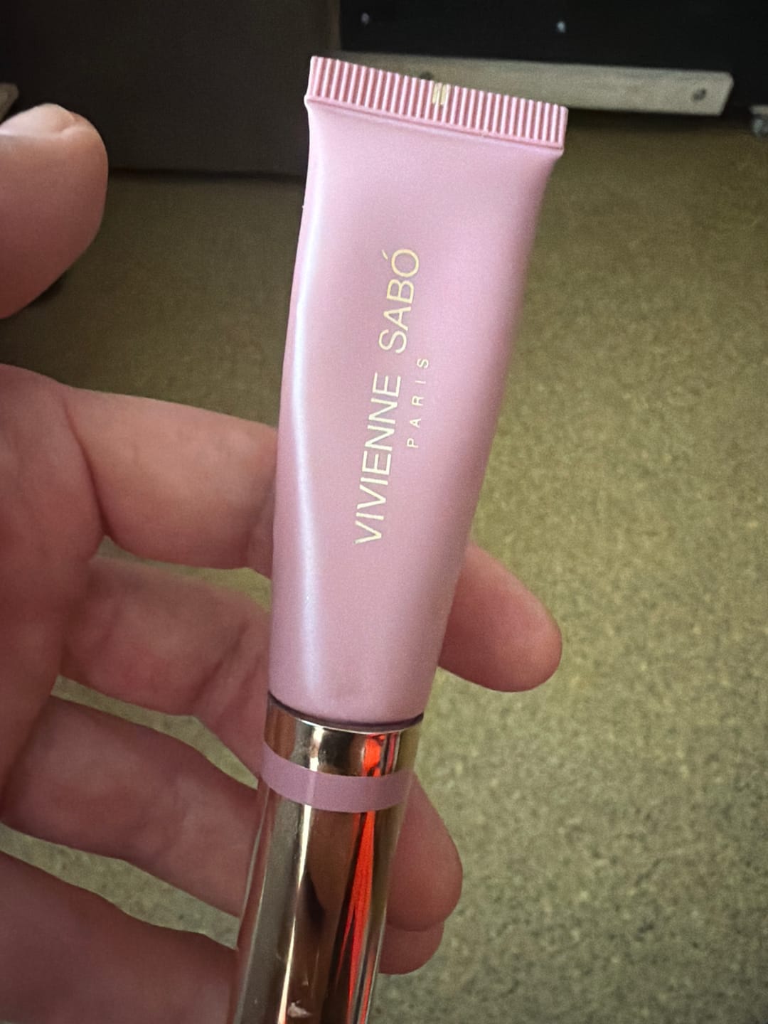 Customer photo review of Krēmveida vaigu sārtums ar satīna mirdzumu Vivienne Sabo Courage Cream Blush