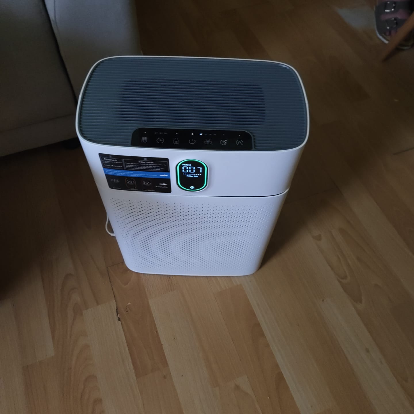 Customer photo review of Smart Luftreiniger V1 Pro – Leistungsstarke HEPA-Filterung mit PM2.5-Sensor, App- und Sprachsteuerung für saubere Raumluft