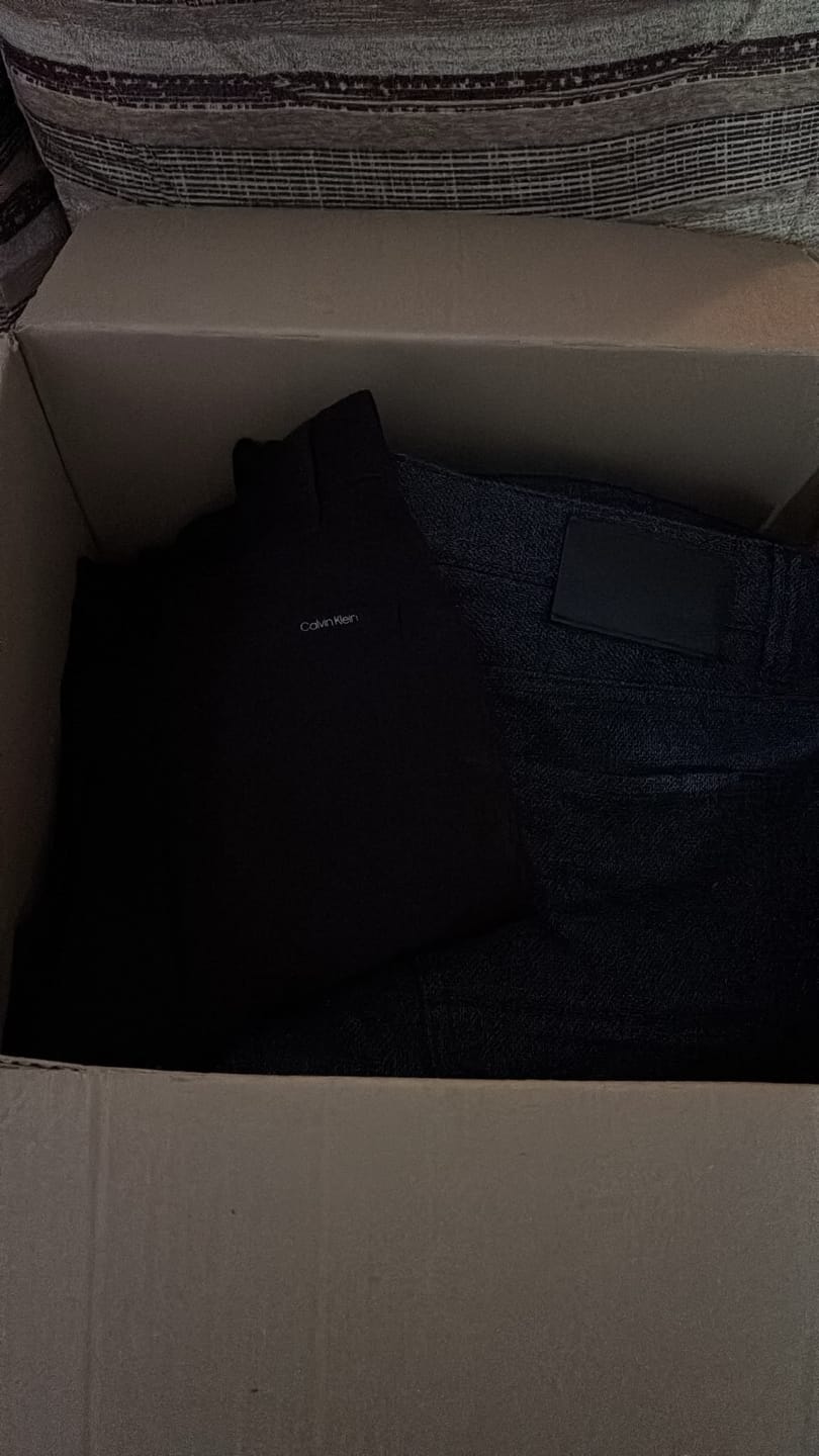 Customer photo review of Fiore Vintage & Secondhand - Box 10 jeans Firmati Grado A