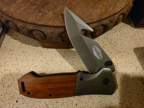 Customer photo review of HOLY GRAIL™ POCKET KNIFE