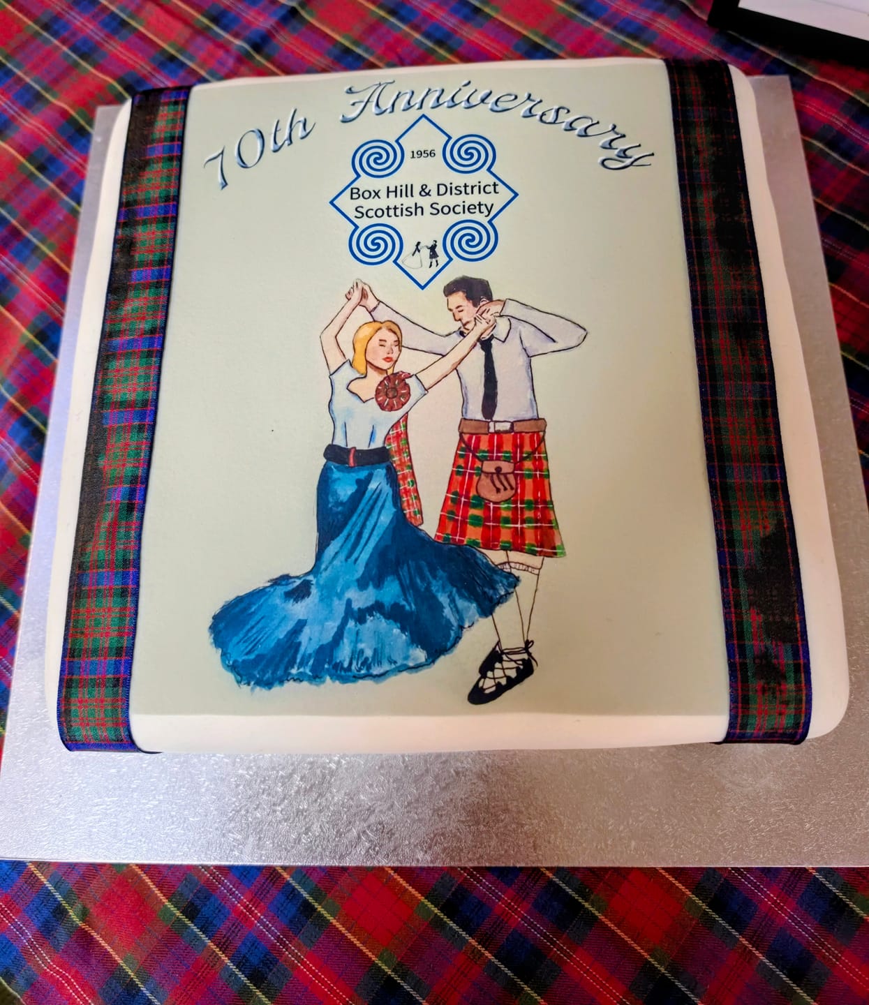 Customer photo review of 25cm x 25cm Square Custom Edible Icing Image