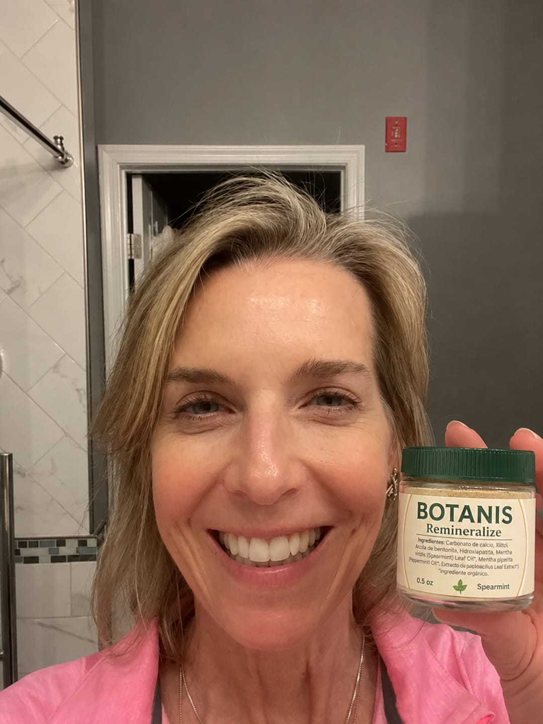 Customer photo review of Botanis | Conservá tus dientes por más tiempo