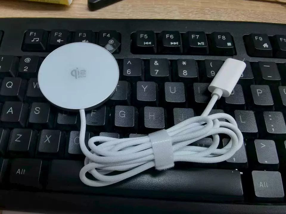 Customer photo review of 25W Qi2.2 Certified Wireless Charger