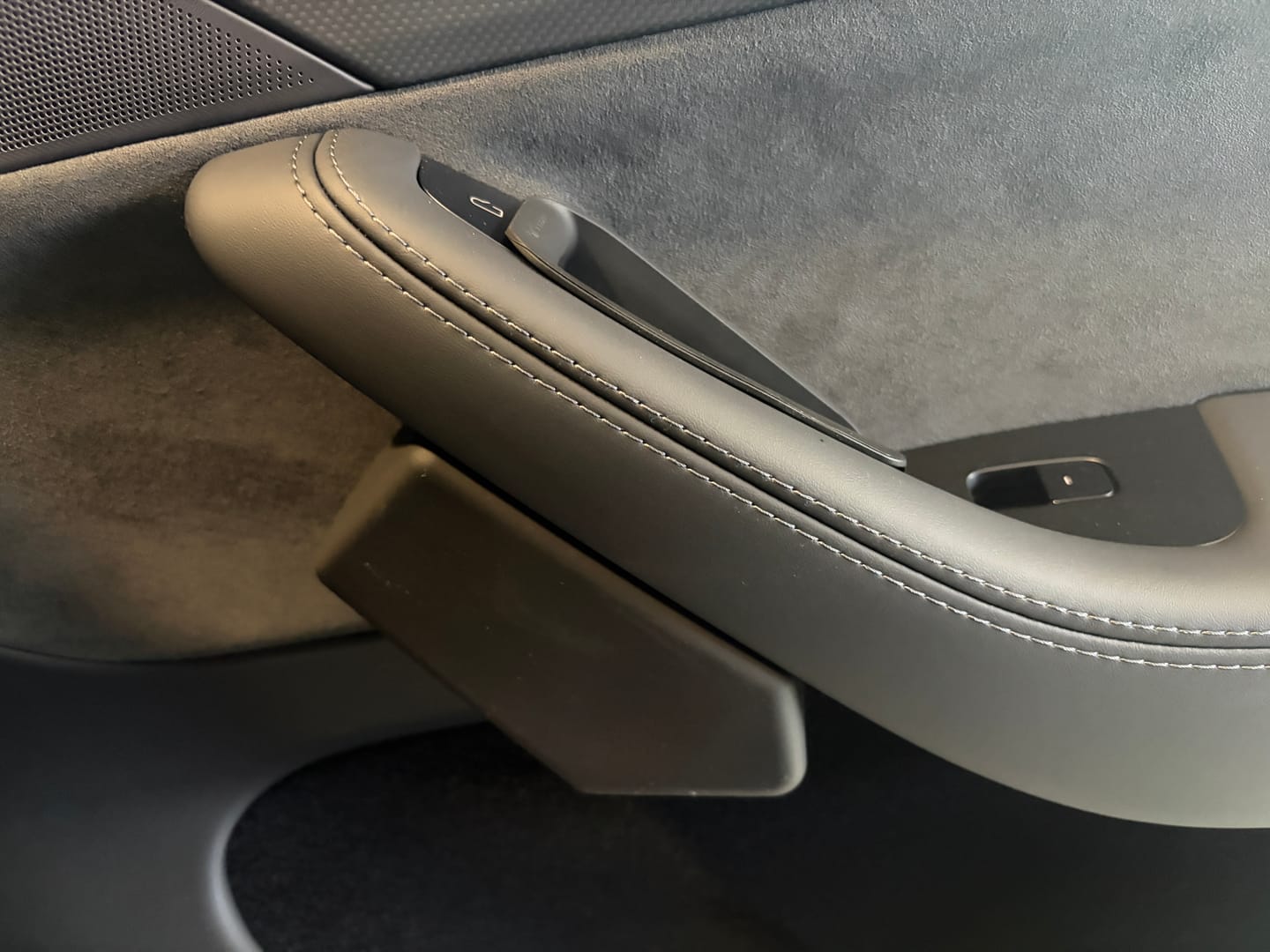 Customer photo review of Door Handle Storage Box for Model Y