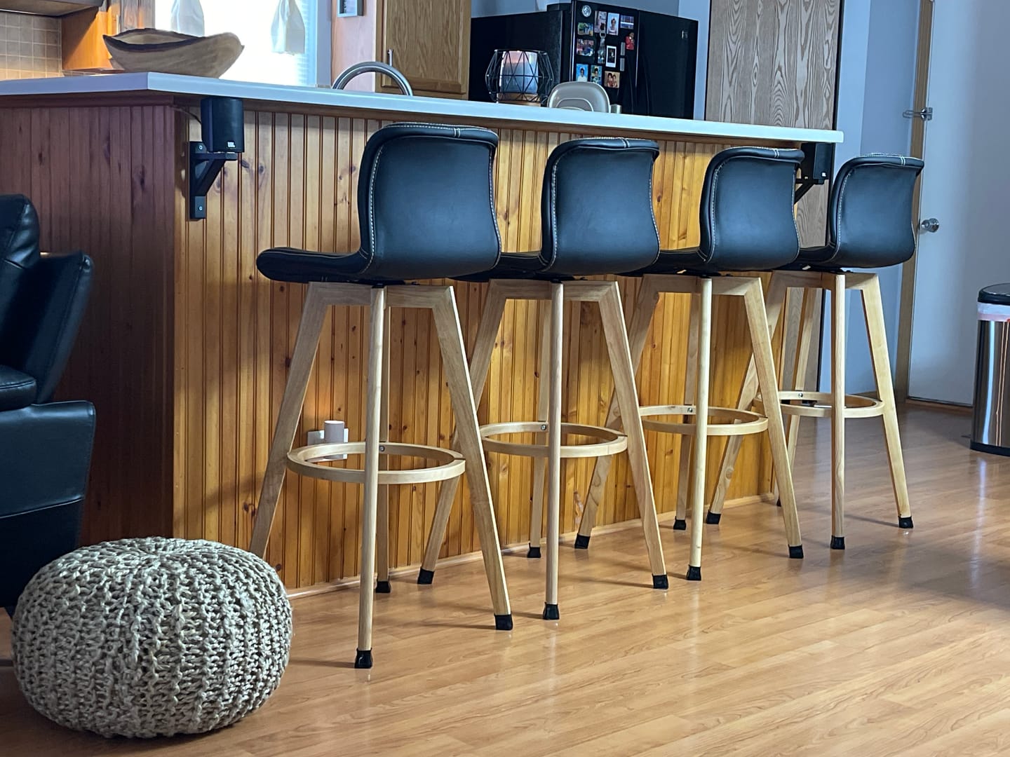 Customer photo review of Living Room Leather Saddle Seat Backrest Wood Bar Stool