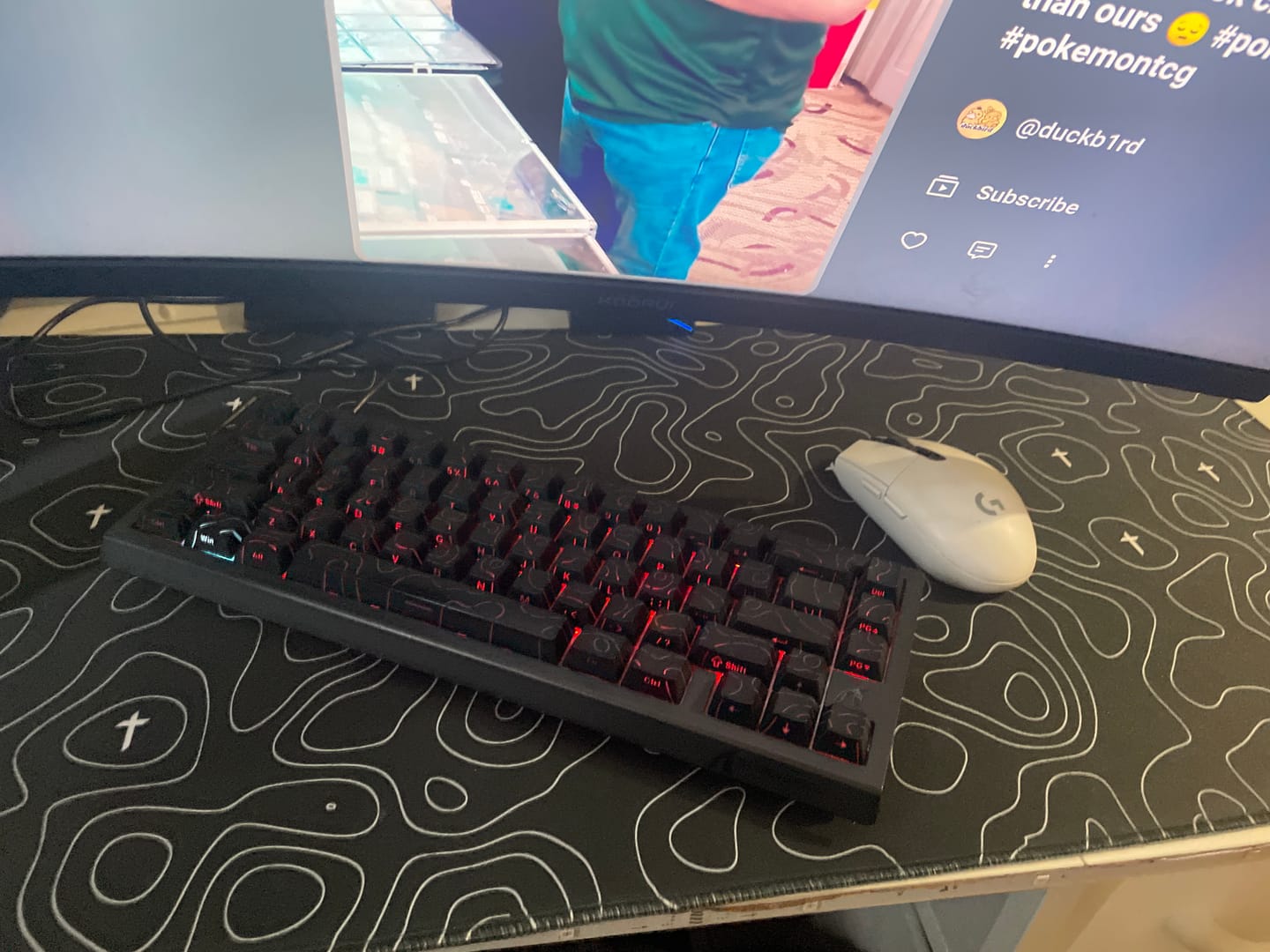 Customer photo review of Topo Black Mousepad