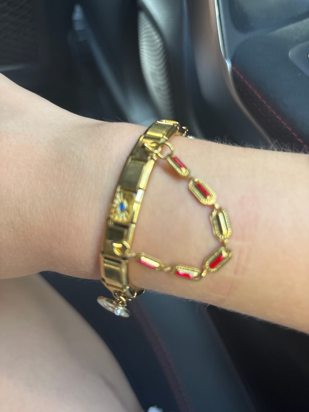 Customer photo review of Stone Chain 2