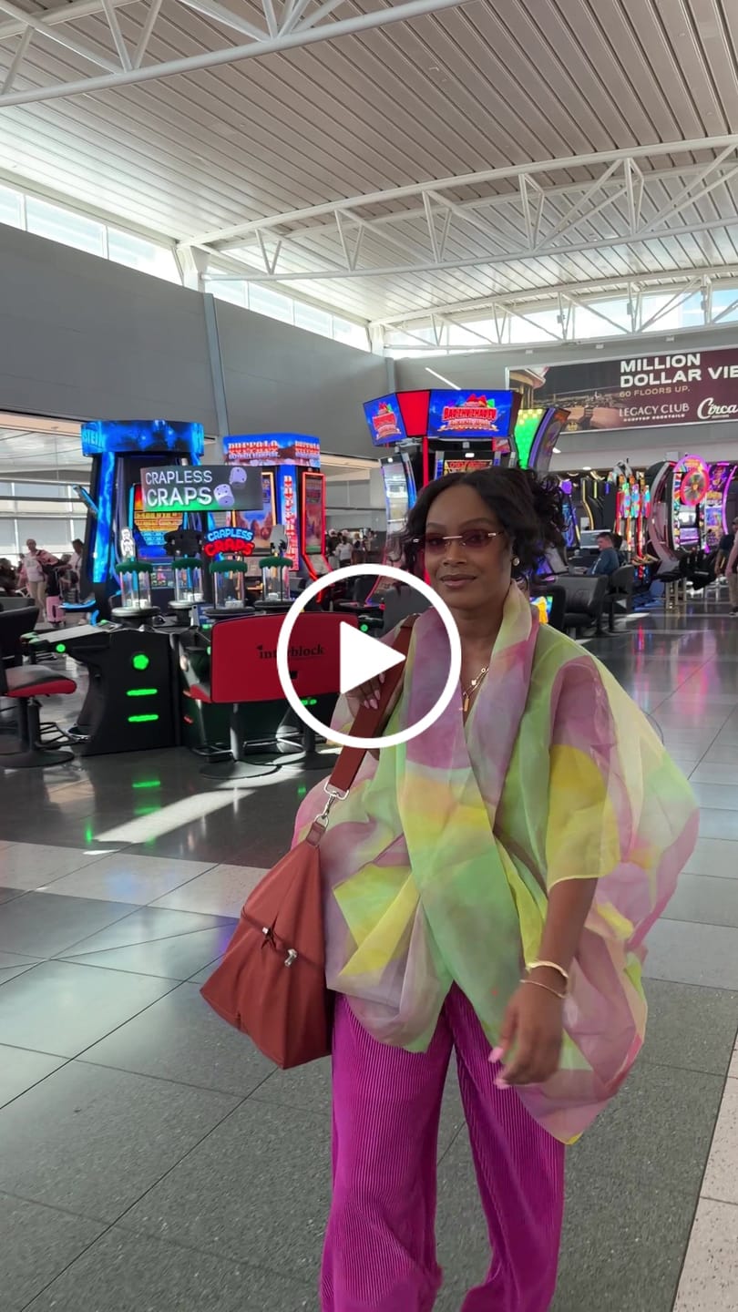 Customer video review of NAYA(FUSHIA PINK)