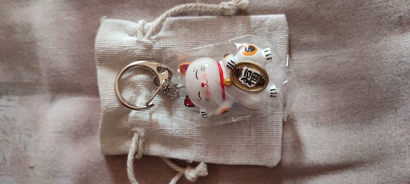 Customer photo review of Porte-Clé Maneki Neko Kawaii