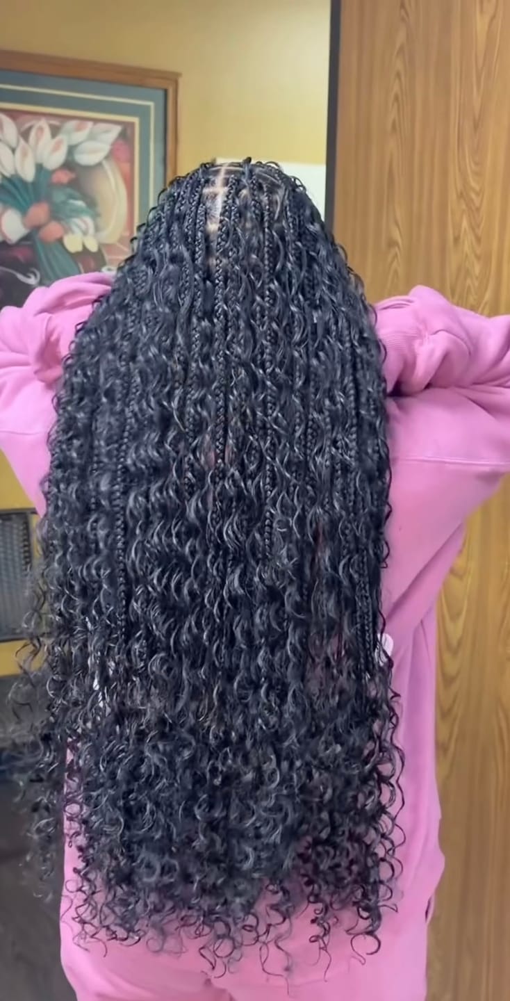 Customer photo review of Double Drawn Burmese Deep Wave Human Braiding Hair