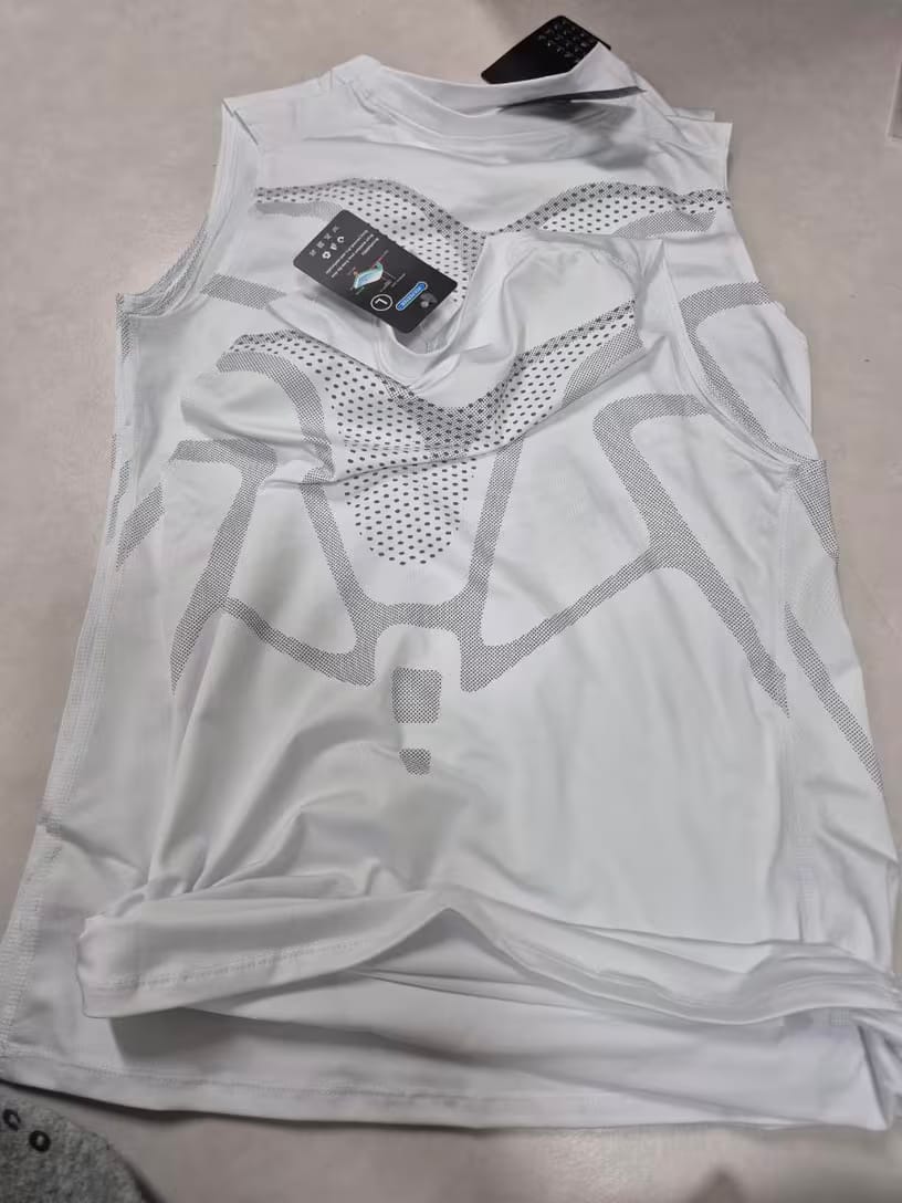 Customer photo review of NORDVEIL Compression Tank Top | Feel The Power of Confidence, Shape & Control