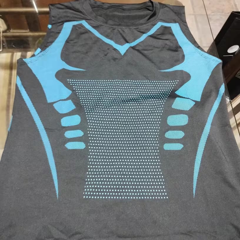 Customer photo review of NORDVEIL Compression Tank Top | Feel The Power of Confidence, Shape & Control
