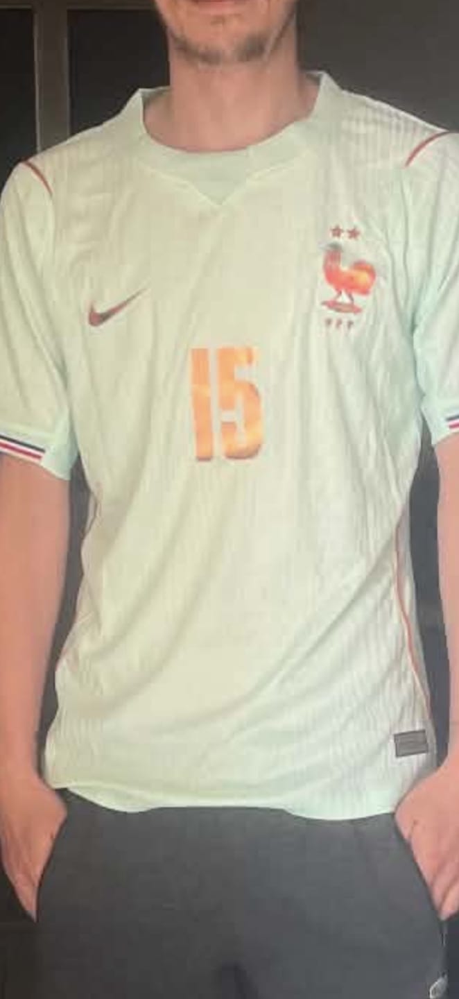 Customer photo review of Maillot France extérieur 2026
