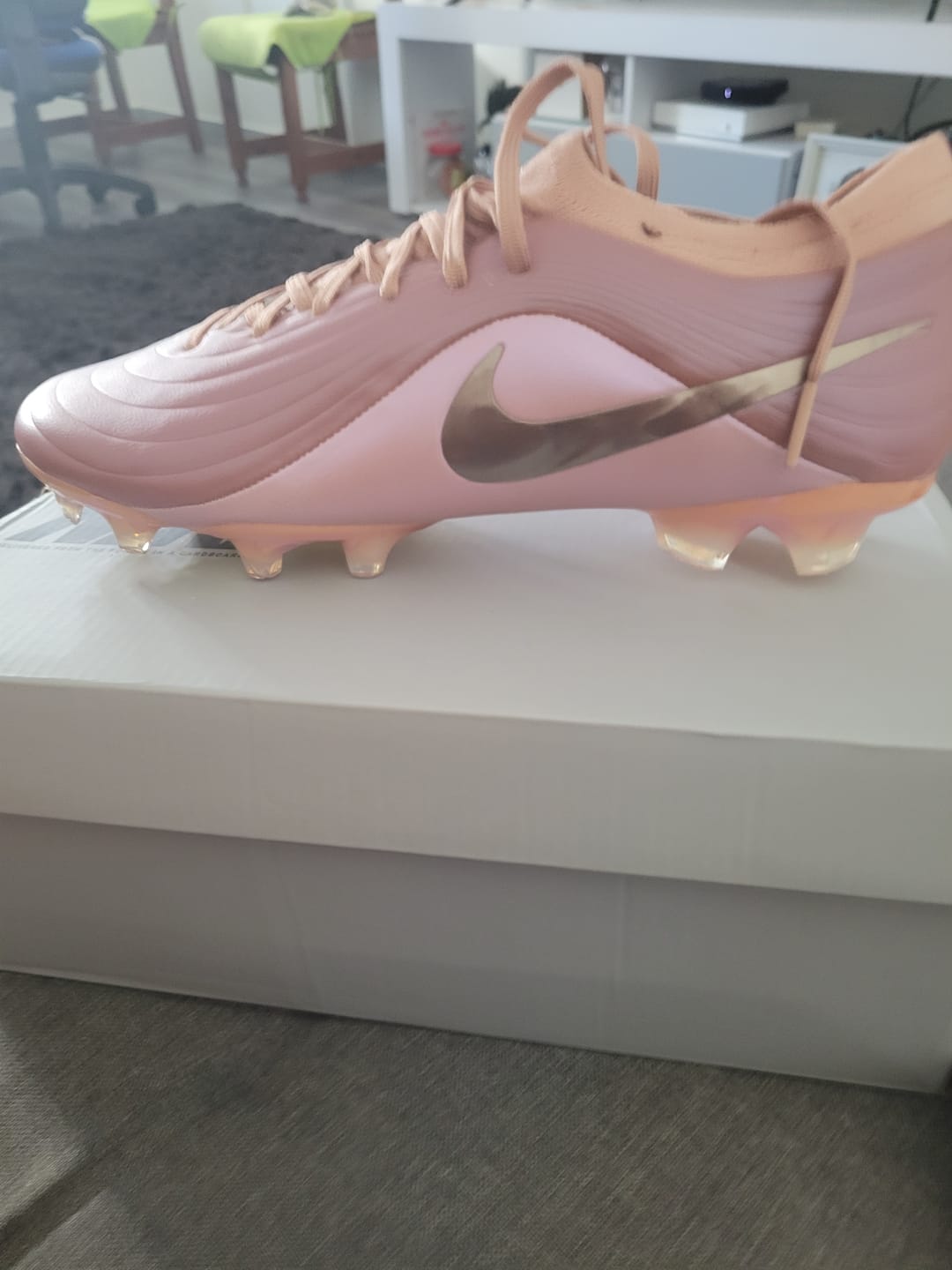 Customer photo review of Nike Tiempo Maestro Elite FG - Metallic Rose Gold/Bronze