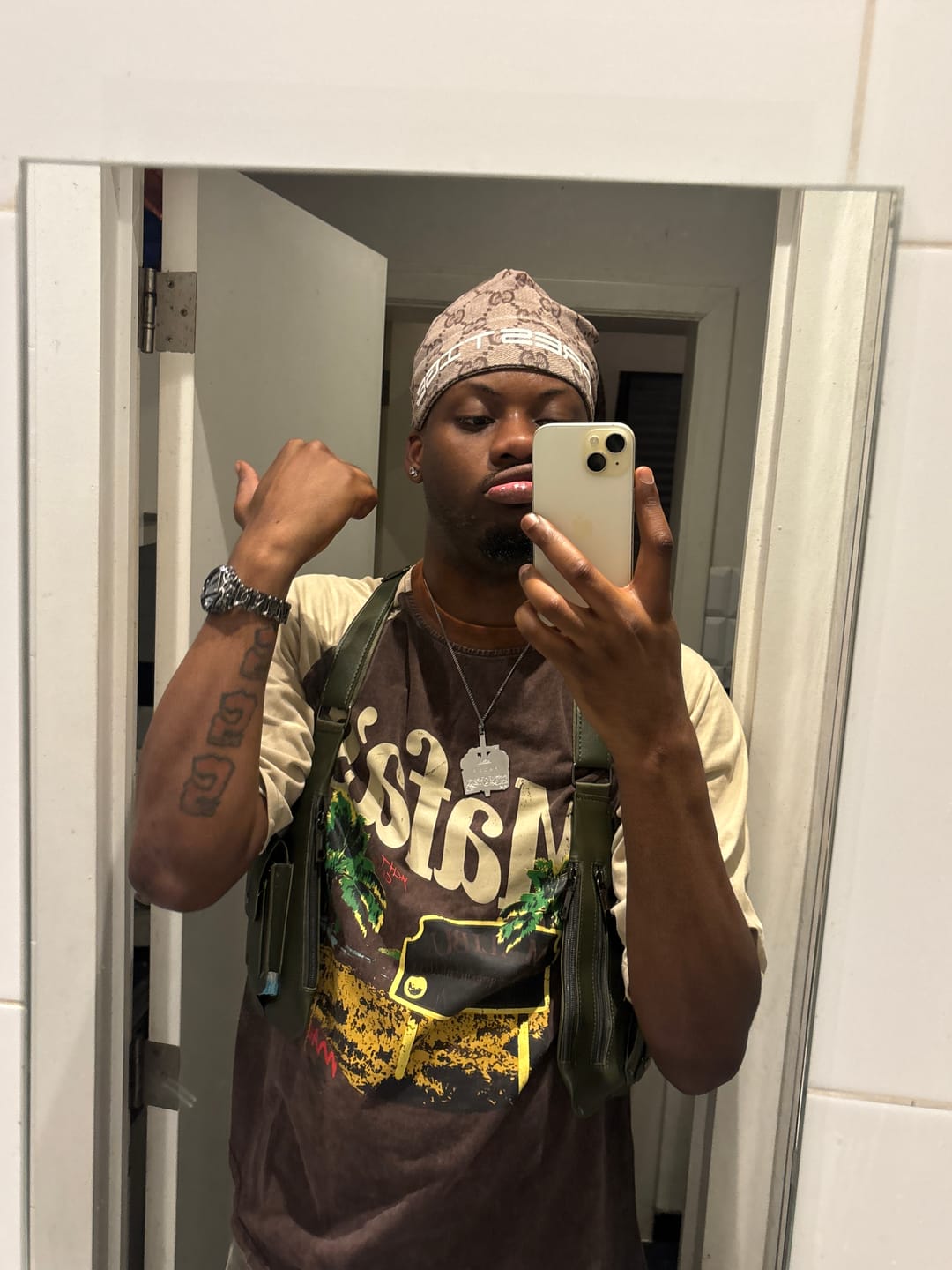 Customer photo review of Omirad Malibu Washed Raglan Tee
