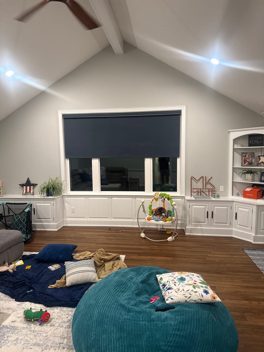 Customer photo review of SmartWings Motorized Roller Shades 100% Blackout Eclipse