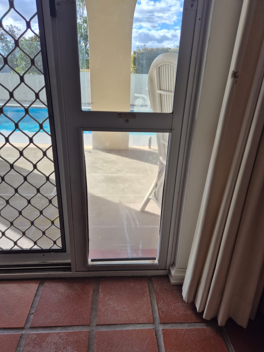 Customer photo review of Replacement Pet flap V3.0