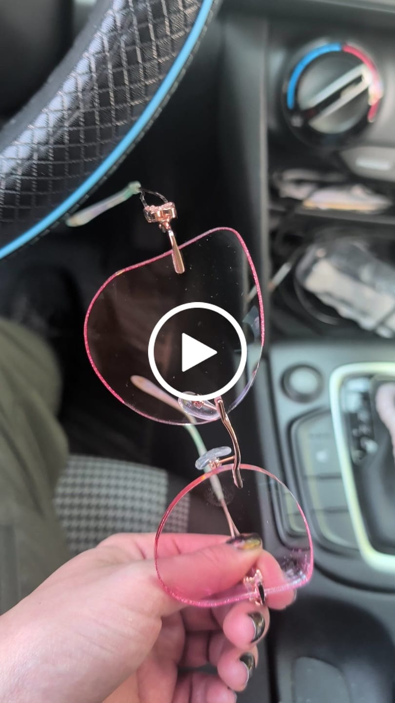 Customer video review of Larisa Eyeglasses