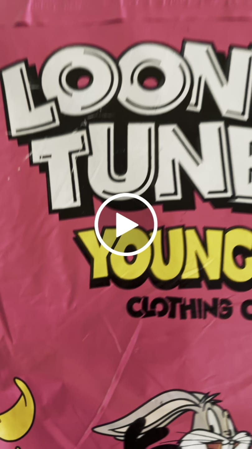 Customer video review of 4291 - Looney Tunes Vintage Tees