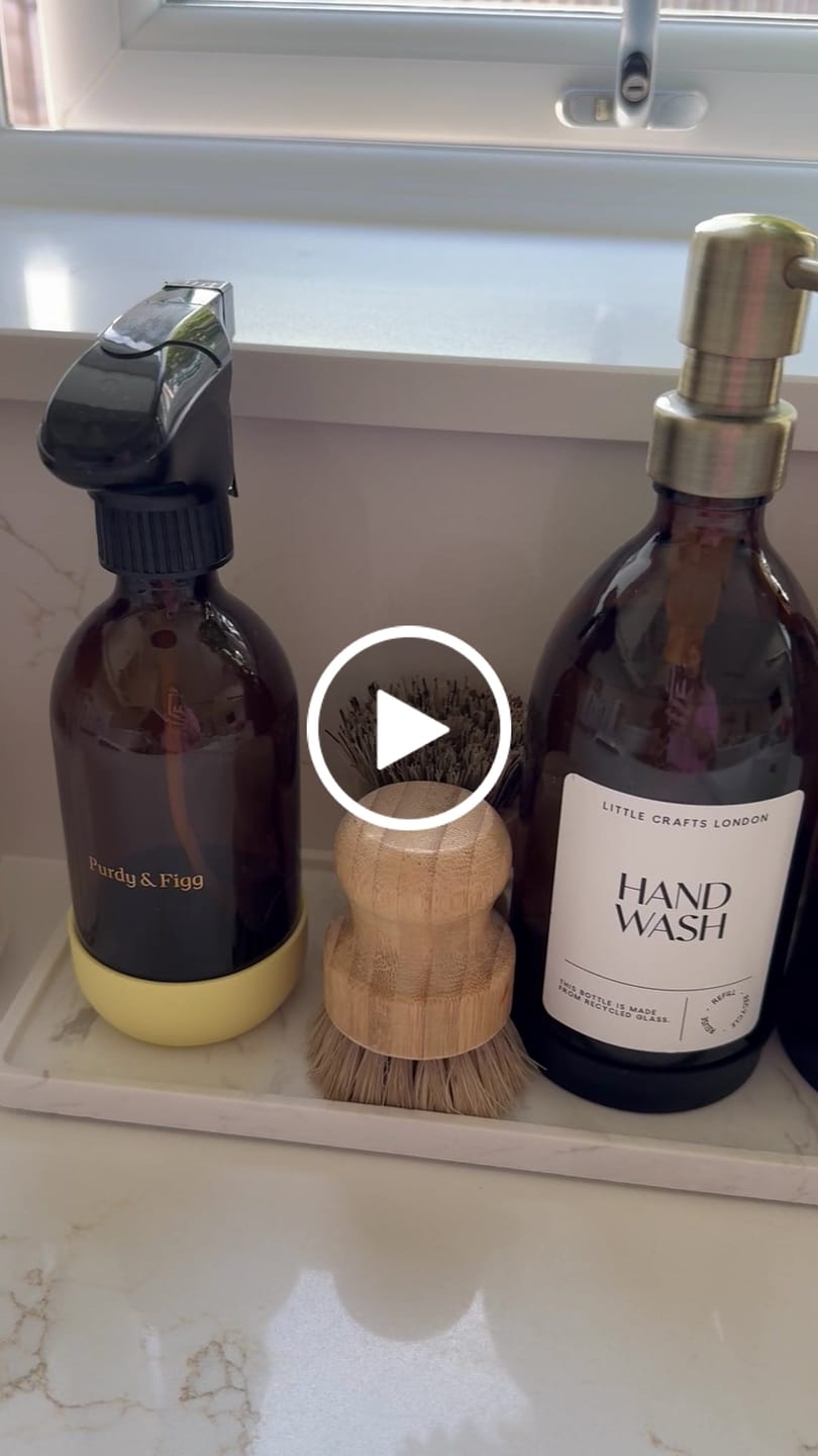Customer video review of Ribbed Set of 3 Acacia Glass Jars Tea, Coffee and Sugar 750 ML