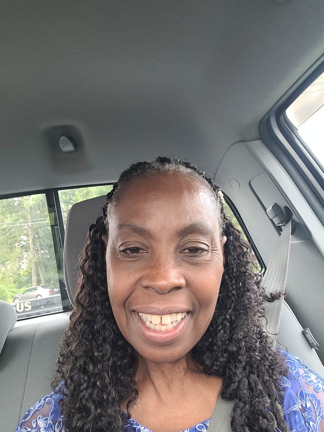 Customer photo review of Ywigs Burmese Water Curly Human Crochet Hair
