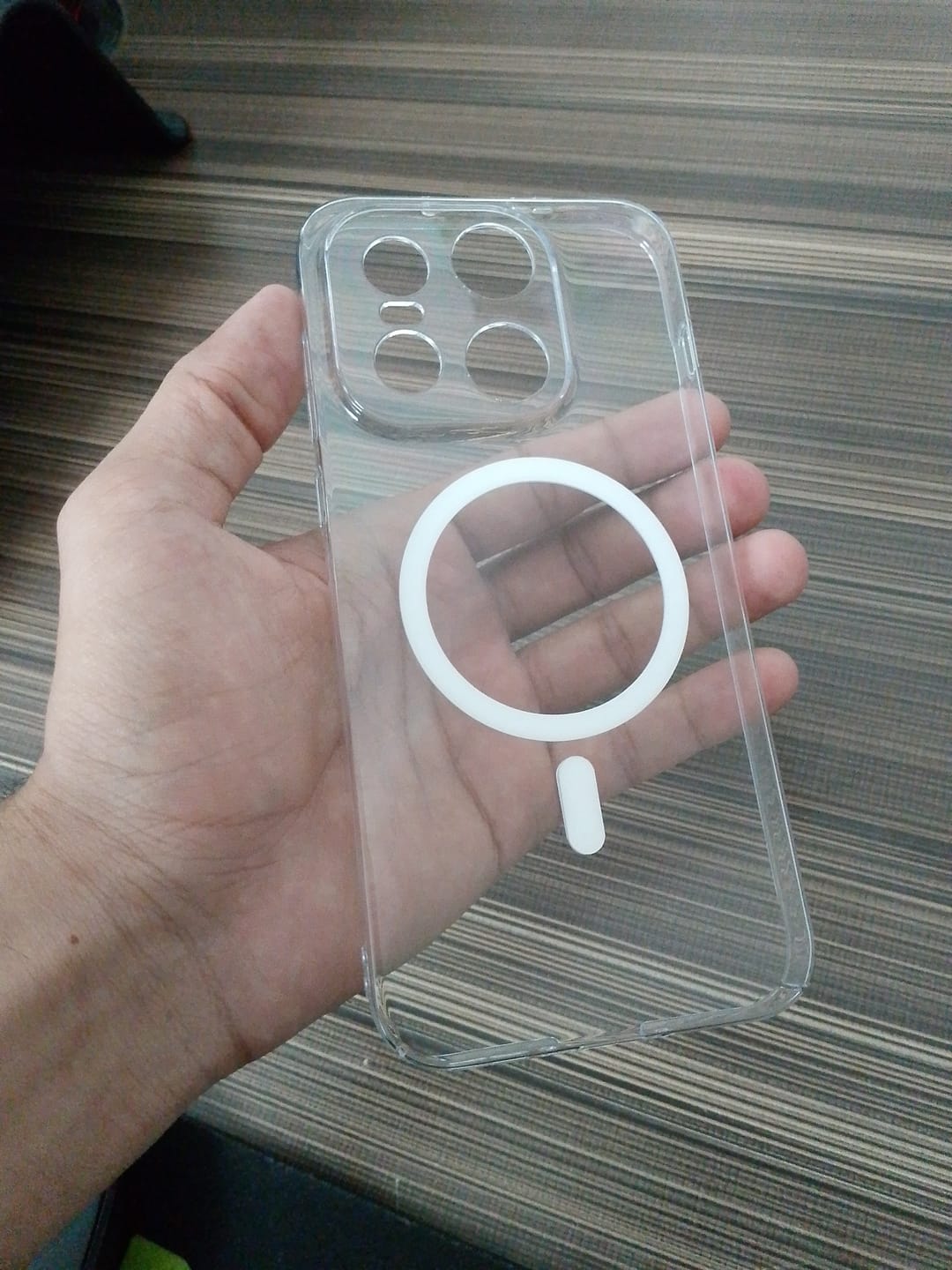 Customer photo review of Anti-Yellow Magsafe Clear Case - OnePlus