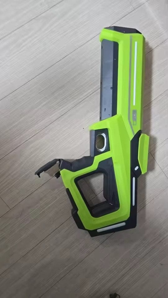 Customer photo review of AquaBlitz Wasserpistole | Automatisch nachfüllen und losspritzen