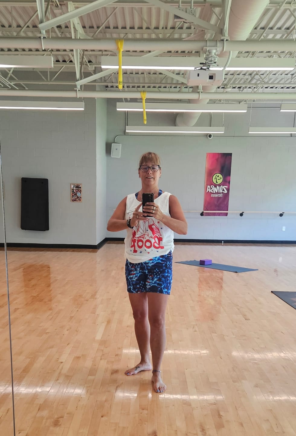 Customer photo review of Eagle Boop Comfort Colors Tank Top