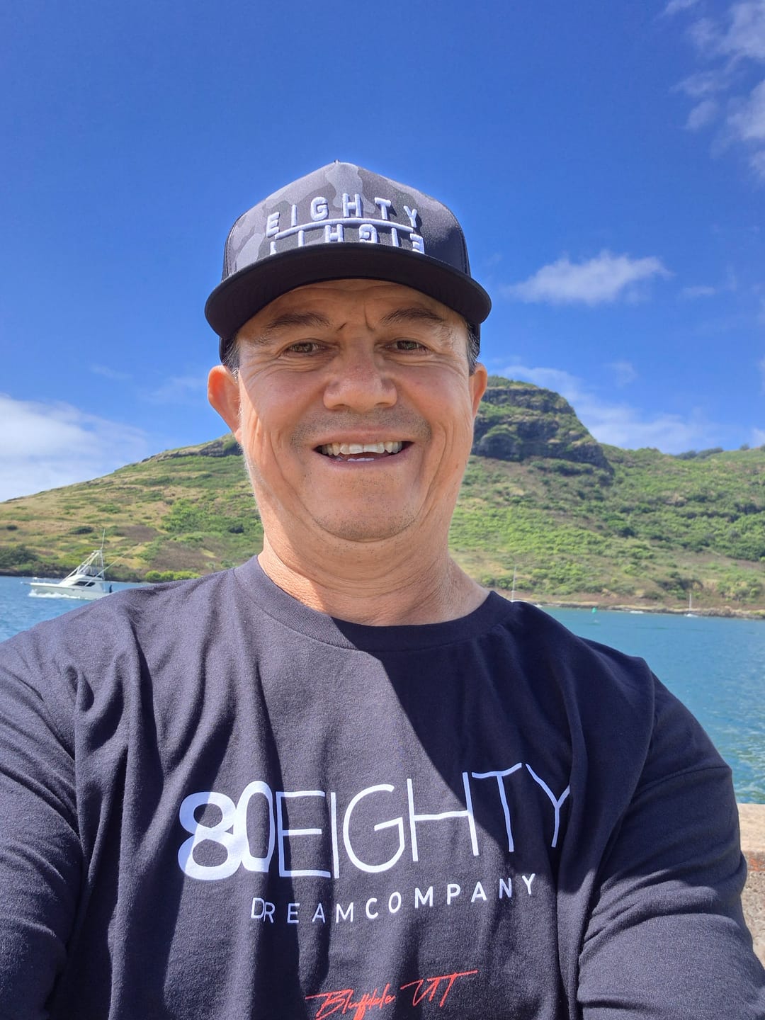 Customer photo review of 80Eighty® Mirror Hat