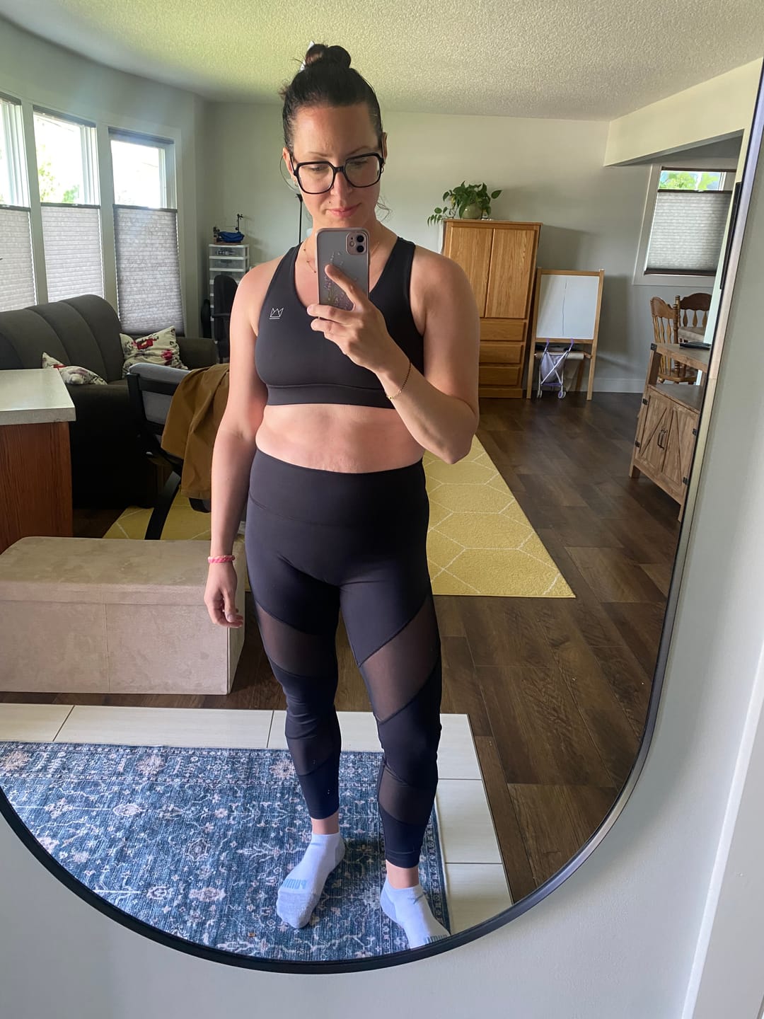 Customer photo review of ESSENCE Performance Mesh Wrapped Legging