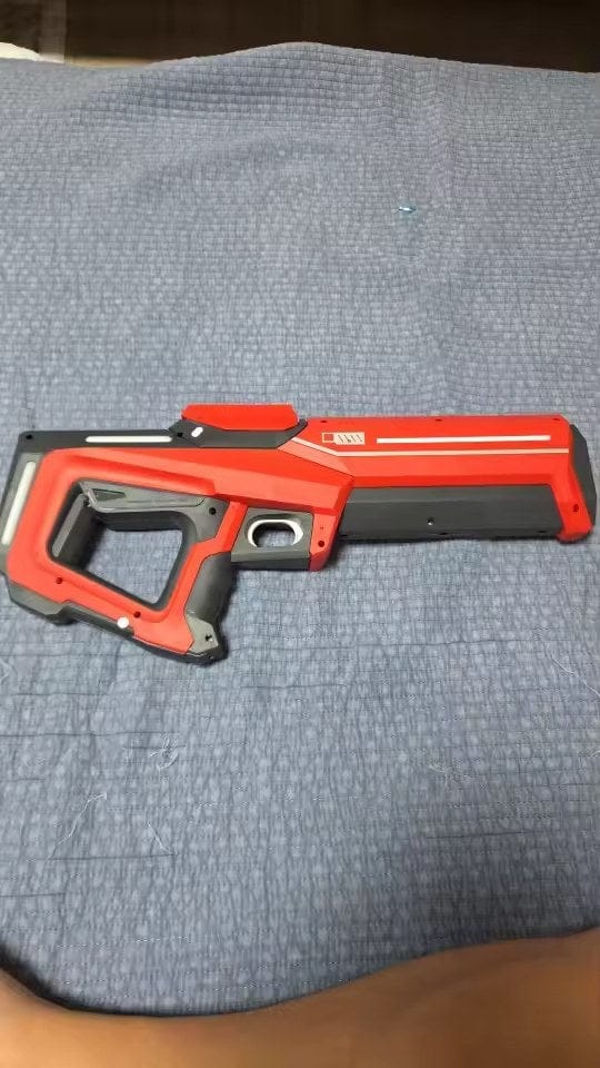 Customer photo review of AquaBlitz Wasserpistole | Automatisch nachfüllen und losspritzen
