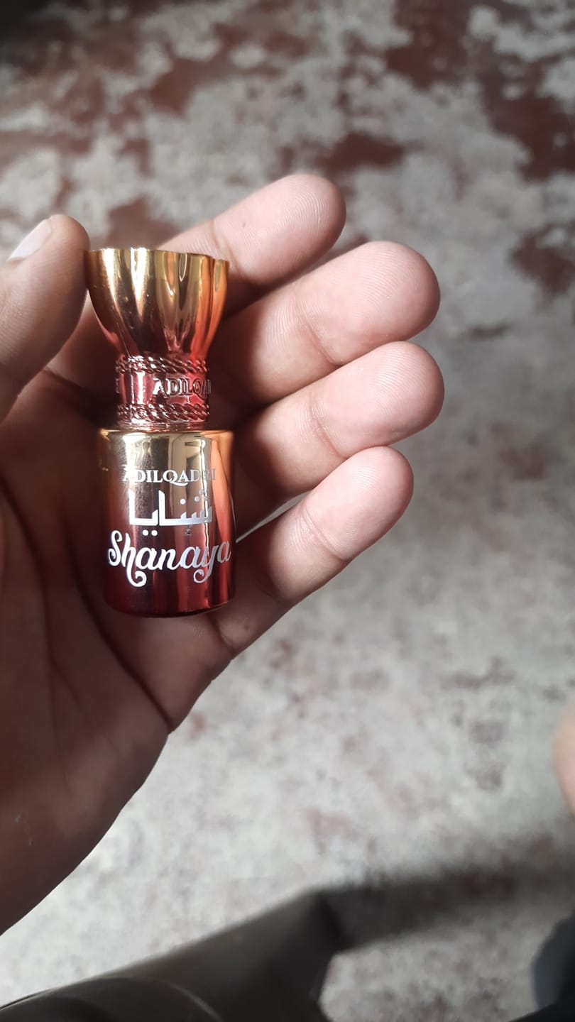 Customer photo review of Shanaya Luxury Attar Perfume