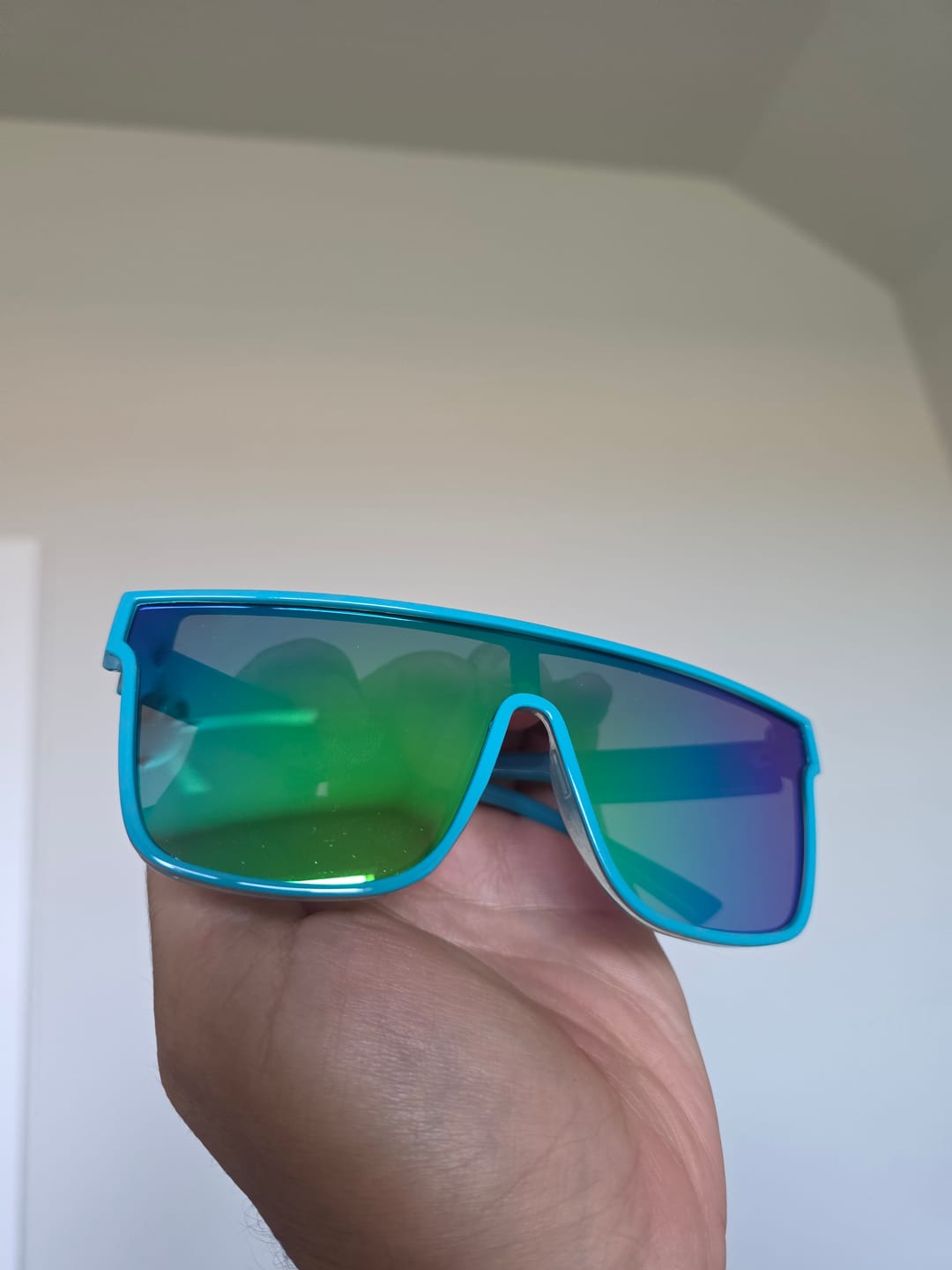 Customer photo review of 80Eighty® Polarized Bay Sunglasses
