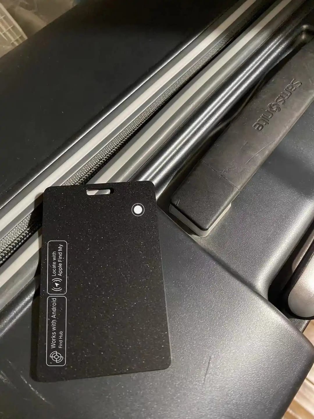 Customer photo review of Vibneo Tracking Card Pro