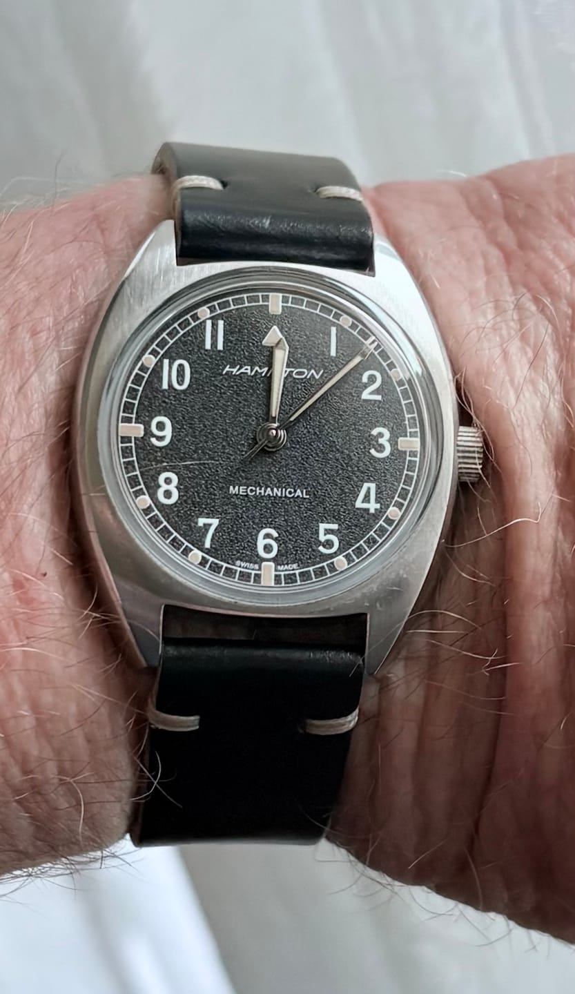 Customer photo review of Horween Black Chromexcel Leather Watch Strap, Natural Thread