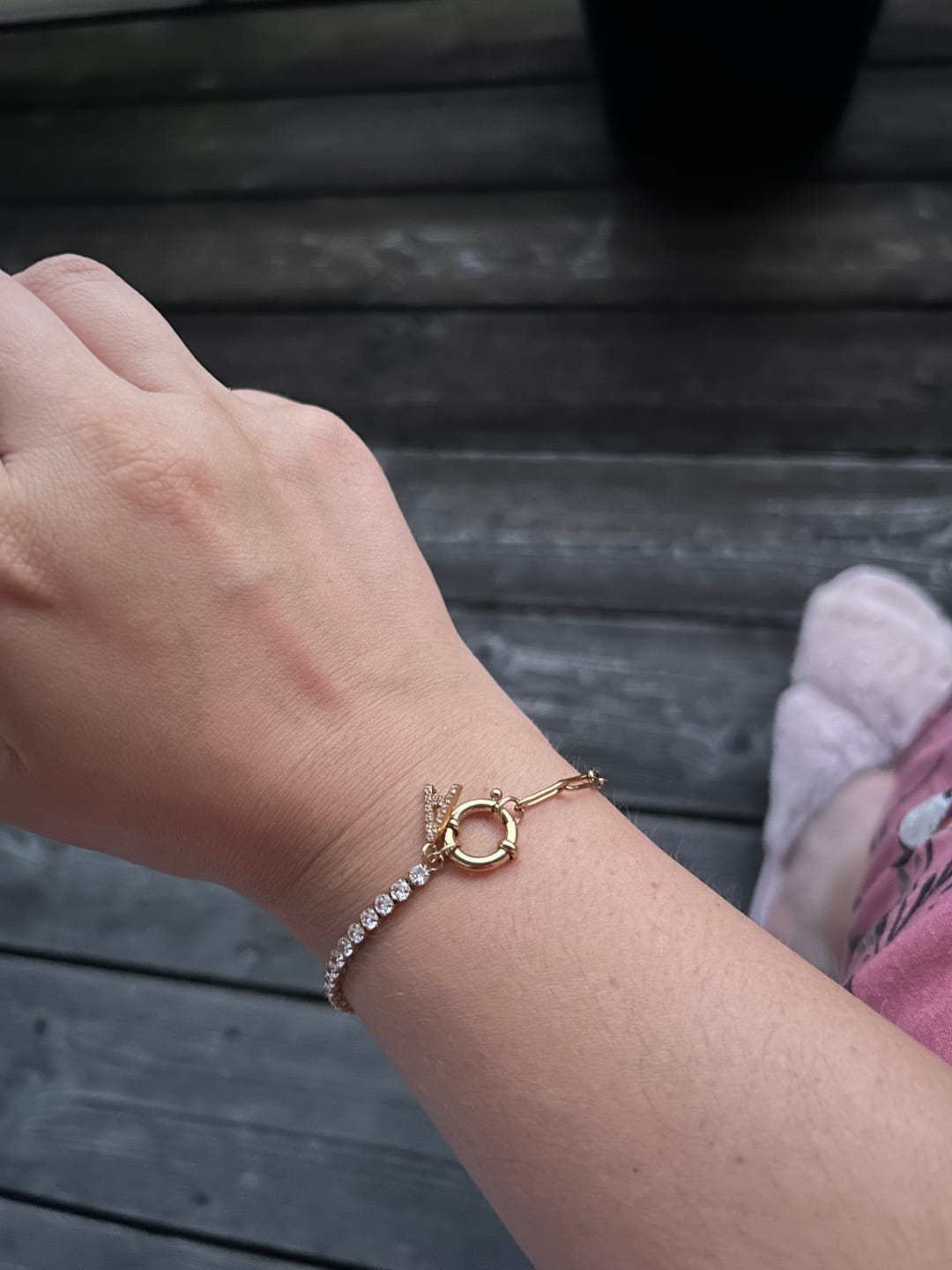 Customer photo review of Tennis Letter Armband | 18K vergoldet