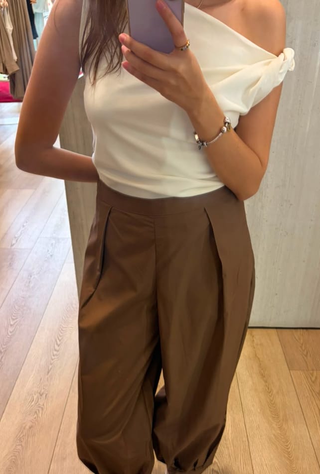 Customer photo review of Top de un Hombro Twist Cotton Loungewear