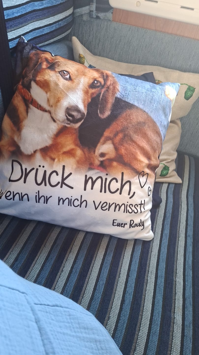 Customer photo review of Personalisiertes Kissen - Drück mich, wenn du mich vermisst