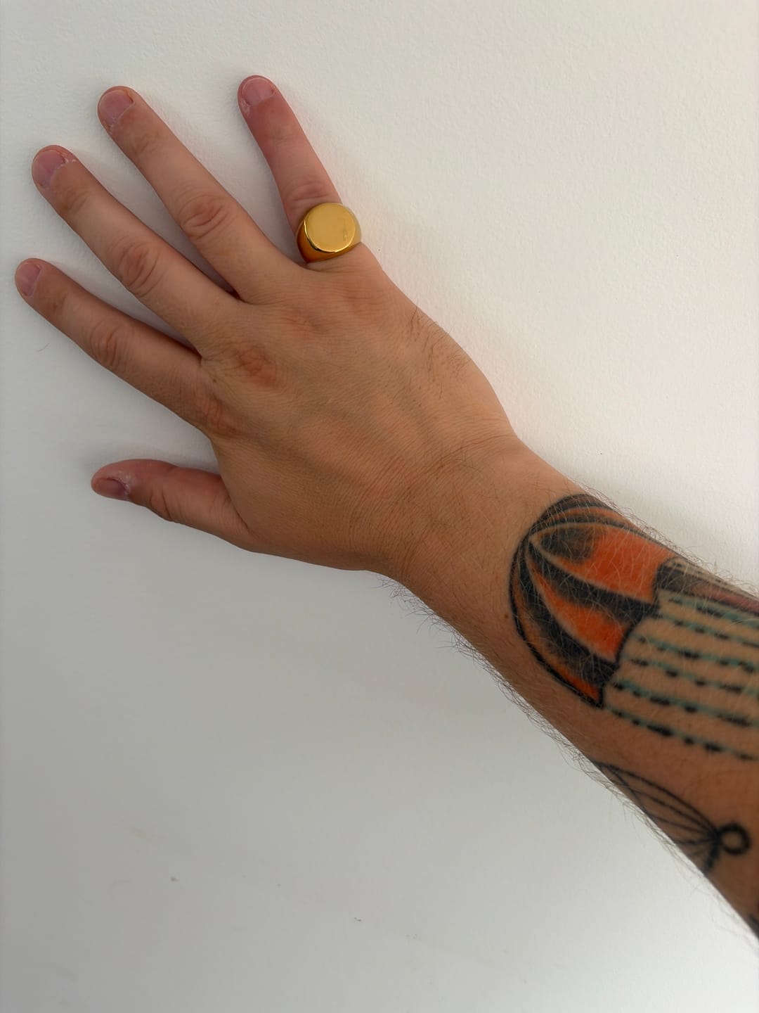 Customer photo review of ROUND. - GOLD