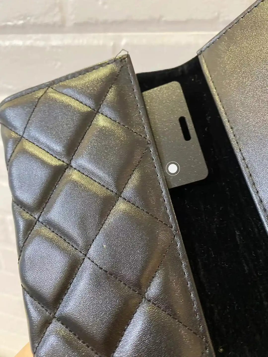 Customer photo review of Vibneo Tracking Card Pro